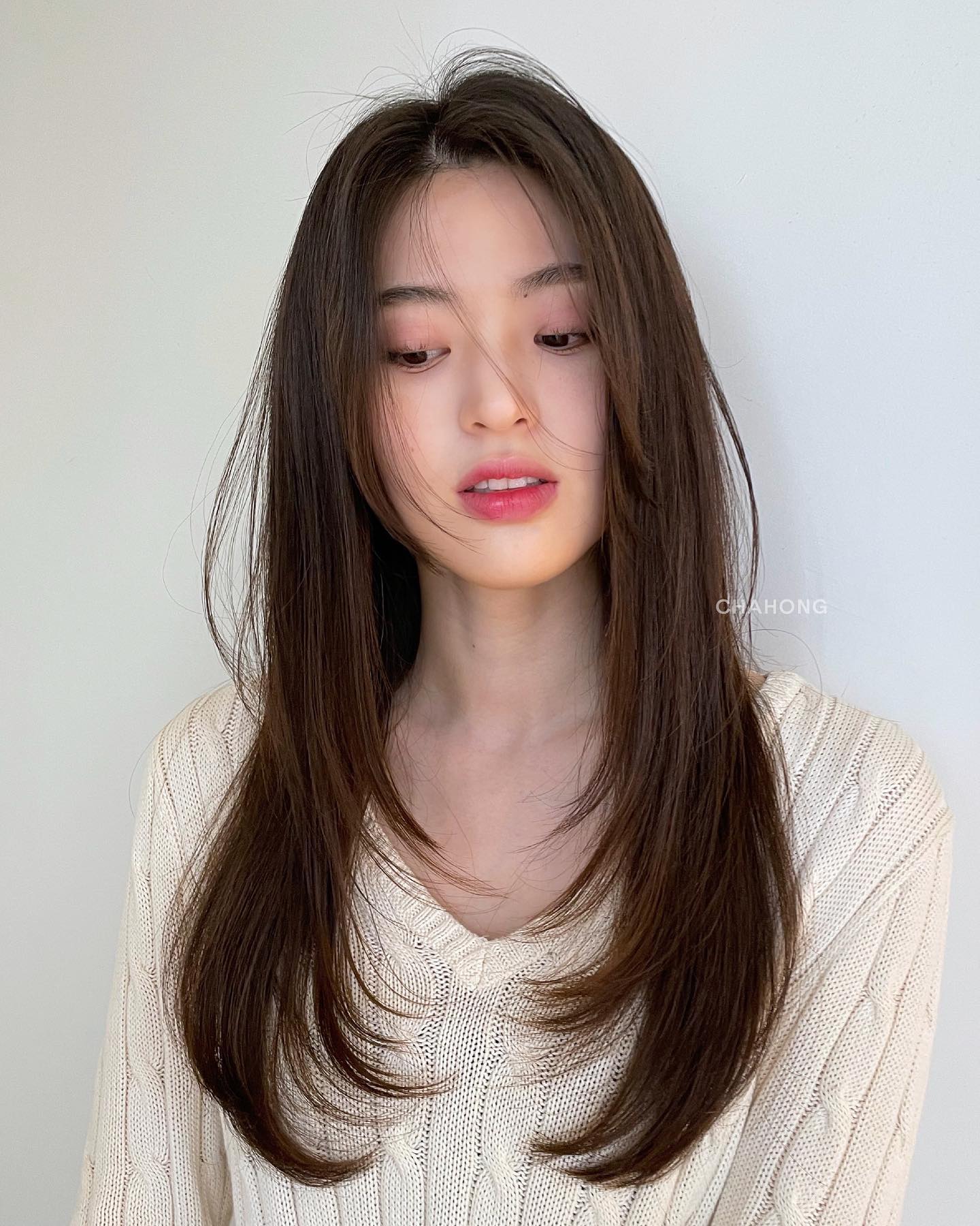 Kiểu tóc Layer nữ mặt vuông làm mềm hàm
