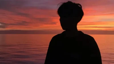 900+ Ảnh Chụp Sau Lưng Nam Nữ (Album) Siêu Xinh, Ngầu, Buồn