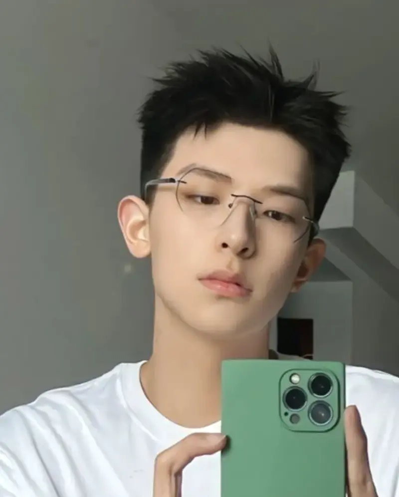 Kiểu tóc Ivy League nam Hàn Quốc xu hướng hot