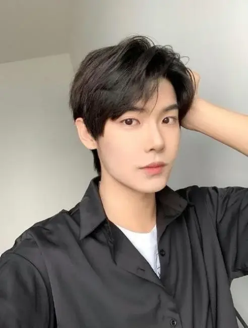 Kiểu tóc Comma Hair nam 5/5 đẹp gọn gàng
