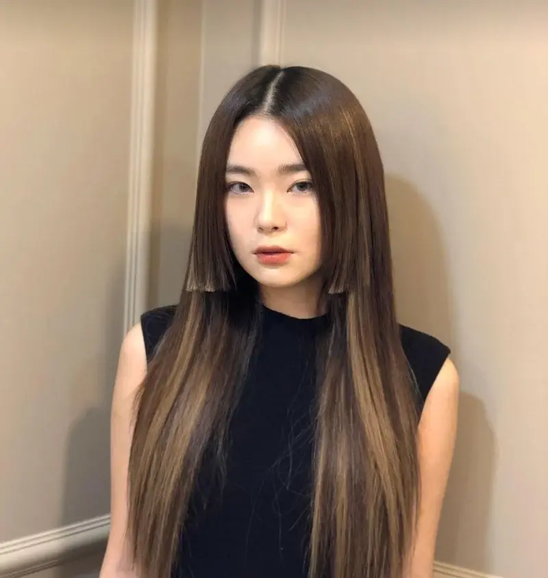 Phong cách tóc dài Kiểu tóc Hime Cut nữ dài sang trọng Kiểu tóc Hime Cut nữ dài mềm mại nữ tính