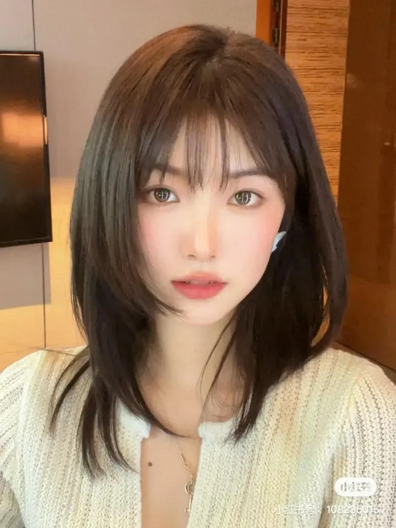 Kiểu cắt tóc ngắn Kiểu tóc Hime Cut nữ ngang vai gọn sắc nét Kiểu tóc Hime Cut nữ ngang vai gọn cá tính