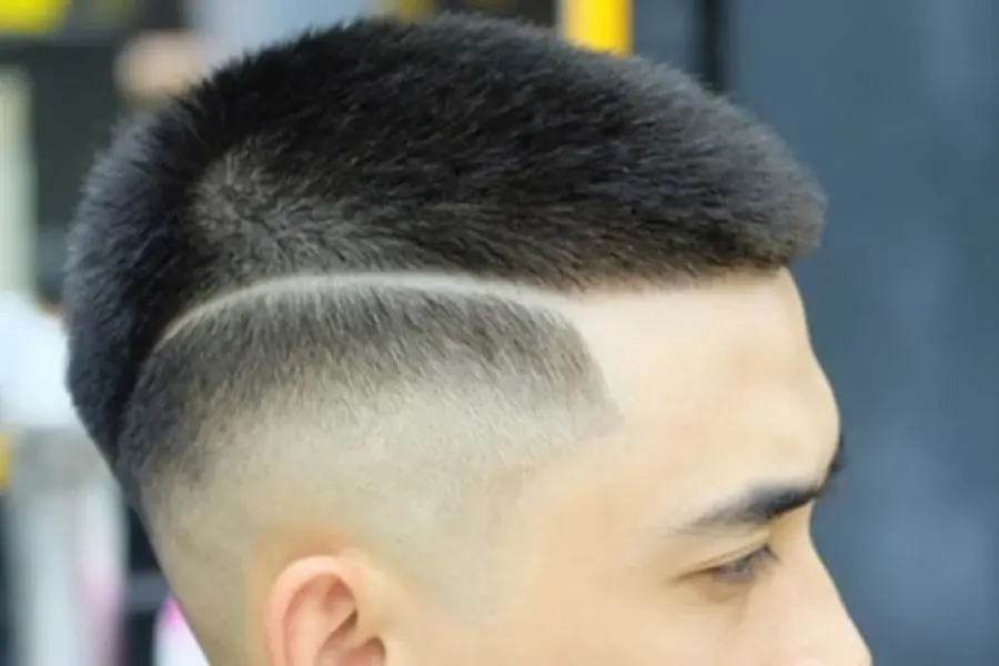 Style undercut Layer Undercut nam hiện đại đẹp Mẫu tóc Layer Undercut nam cạo hai bên gọn
