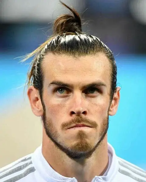 Style tóc Man Bun Slick Back đơn giản đẹp