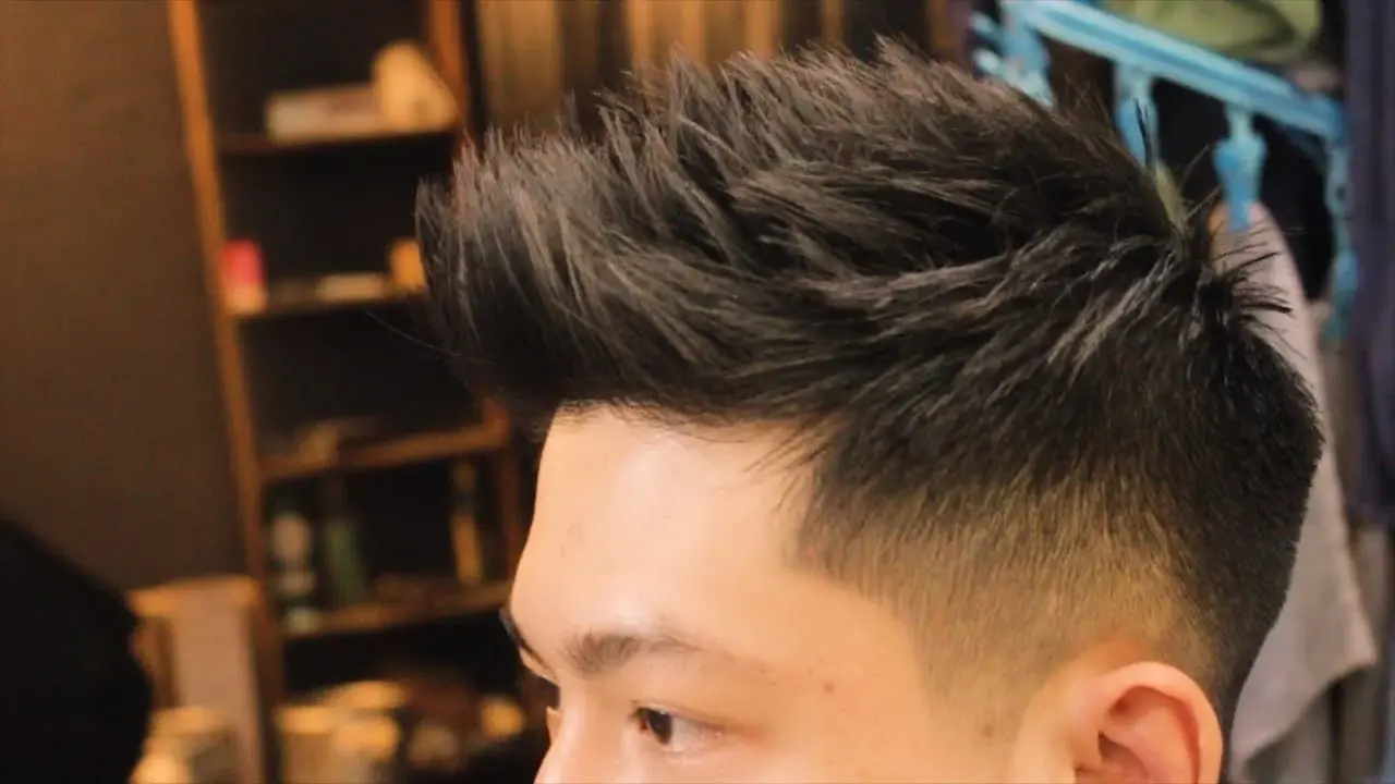 Mẫu tóc Pompadour Quiff nam fade cá tính