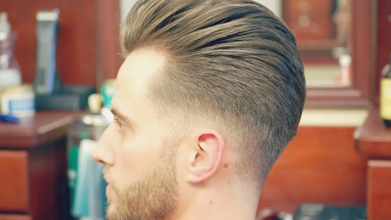 Mẫu tóc Pompadour Slick Back fade cá tính