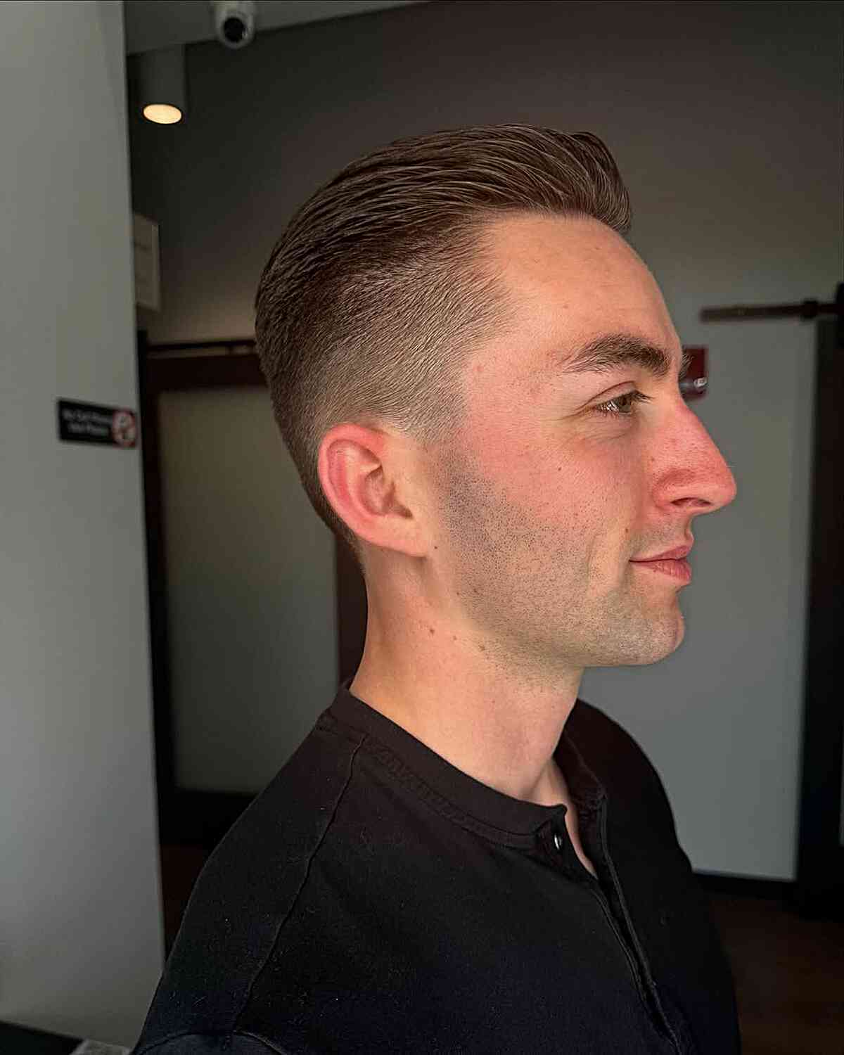 Mẫu tóc Slick Back Fade skin fade chuẩn
