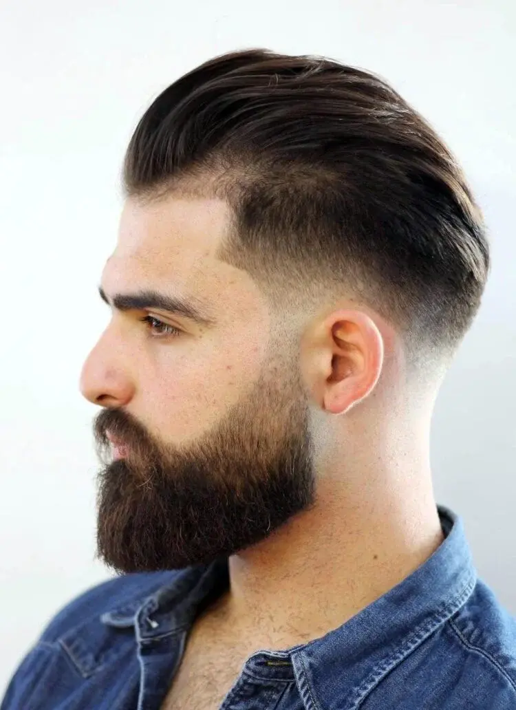 Kiểu tóc Slick Back Undercut cá tính nổi bật