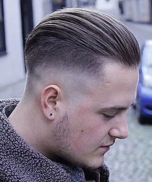 Mẫu tóc Slick Back Undercut cạo hai bên gọn