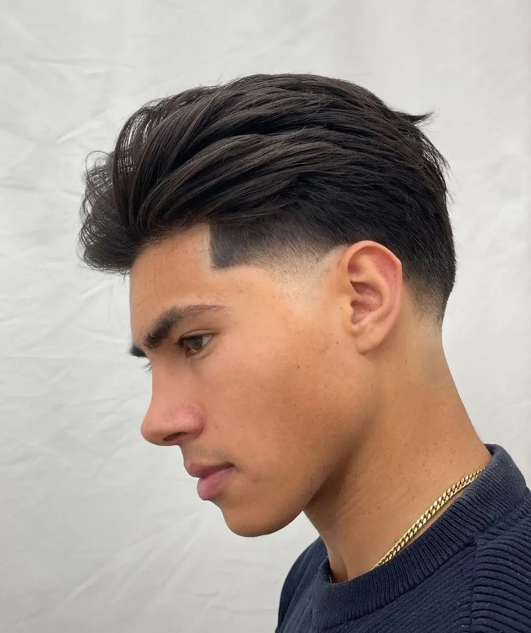 Form tóc Slick Back Undercut disconnect đẹp