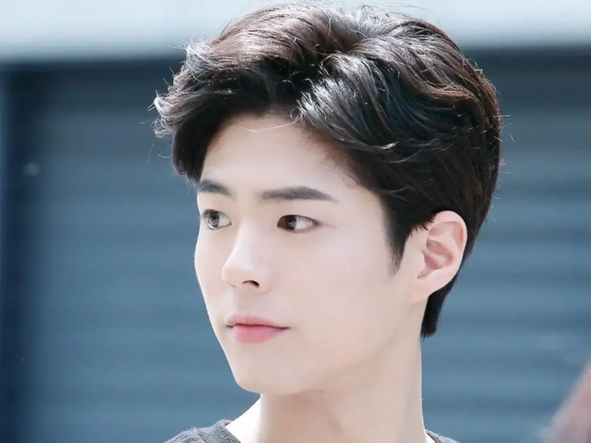 Style layer Two Block Layer nam nhẹ bồng bềnh Form tóc Two Block Layer nam ôm mặt nhẹ
