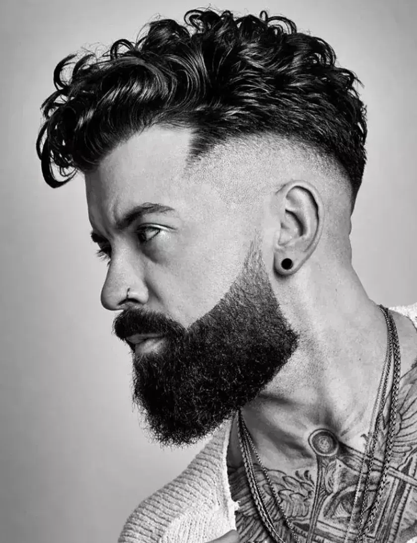 Mẫu tóc Undercut Quiff nam cạo hai bên gọn
